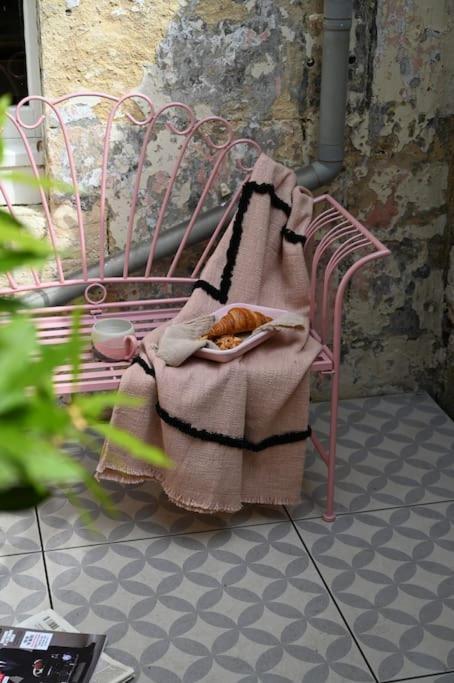 Primrose Cottage - With Private Courtyard & Sun Terrace In Central Bath Ngoại thất bức ảnh